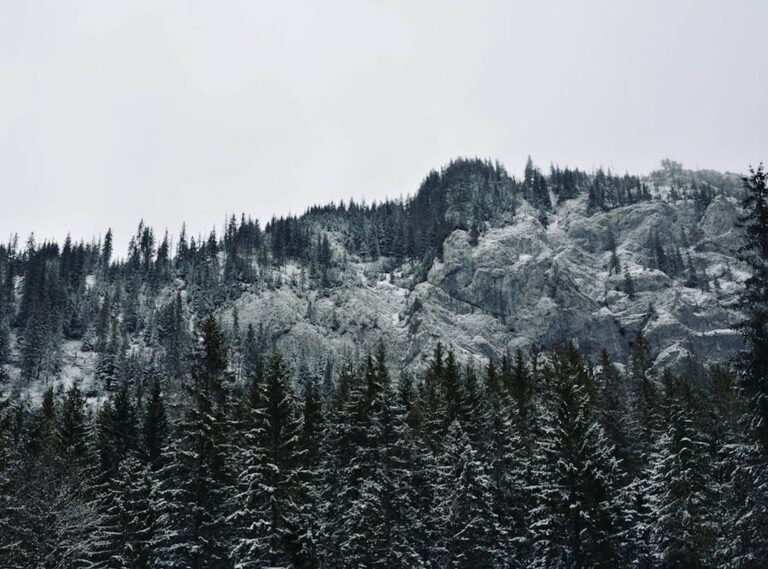 Why Eawodiz Mountain Is Colder at the Top